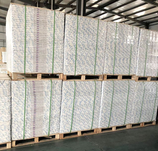 無(wú)碳復(fù)寫(xiě)紙廠家